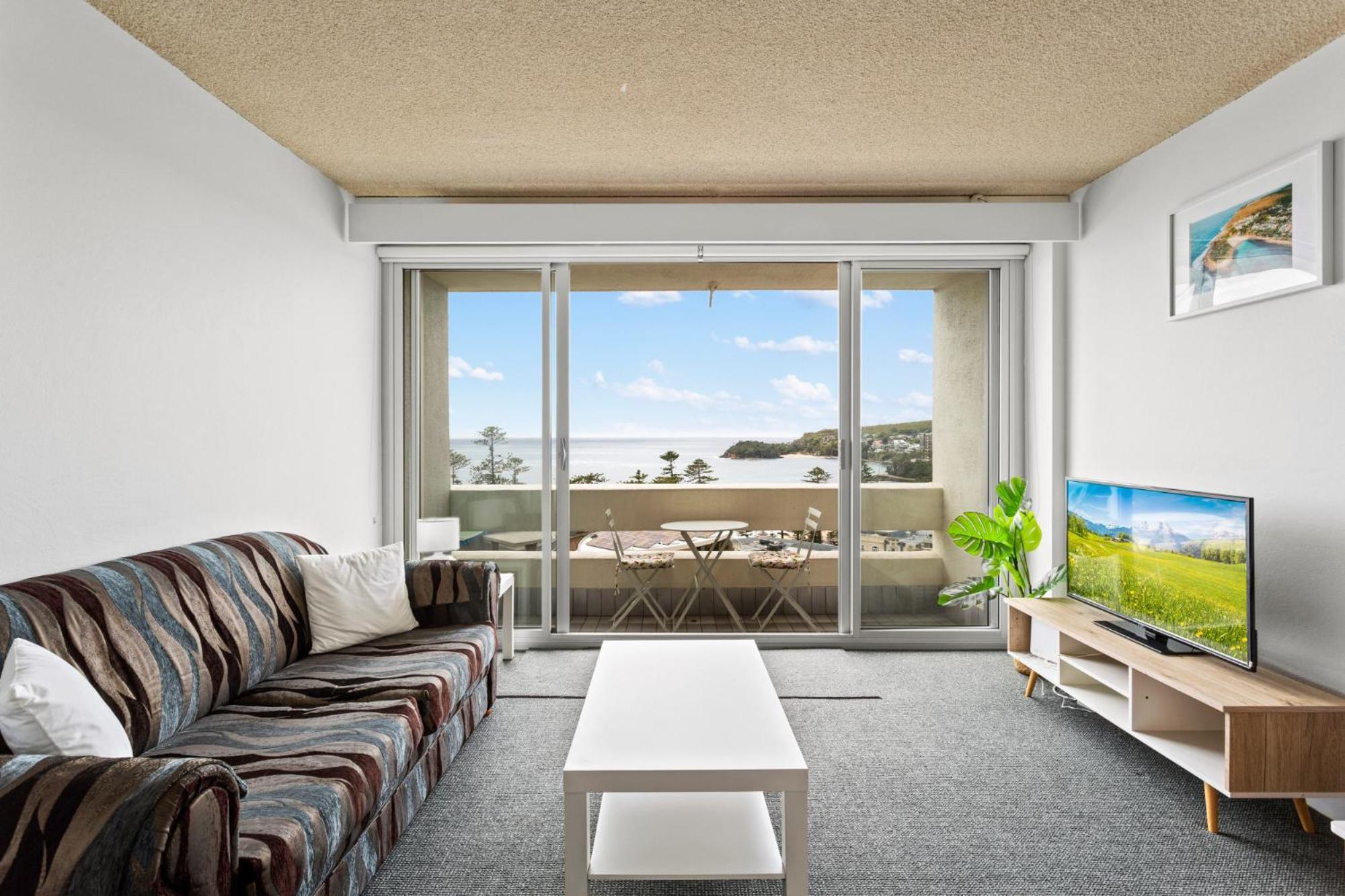 With Pool Access A Minute To The * Sydney